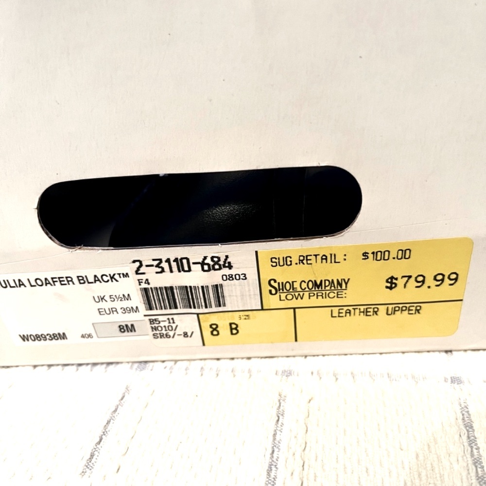Tommy Hilfiger Black Leather Loafers with Heels Size 8 B Black - Picture 5 of 5